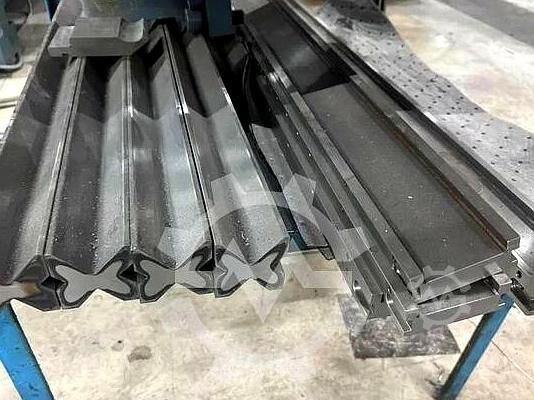 Abkantpressen Durma AD-S 40400, 4m 400t 2023 Durma AD-S 40400, 4m 400t