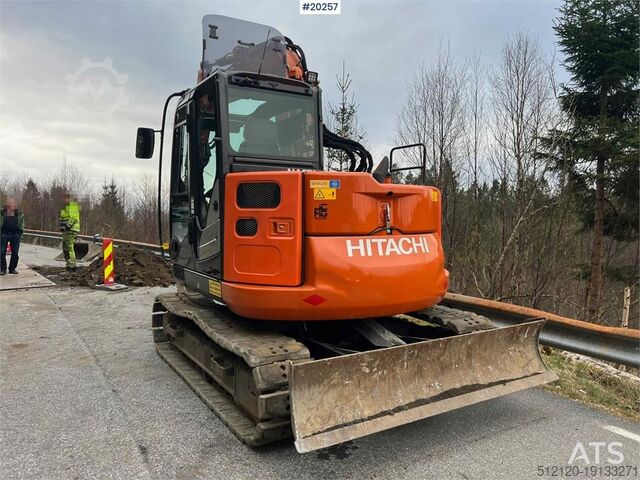 Excavator pe șenile Hitachi zx85us-6 excavator w/ rototilt, sanding bucket, di