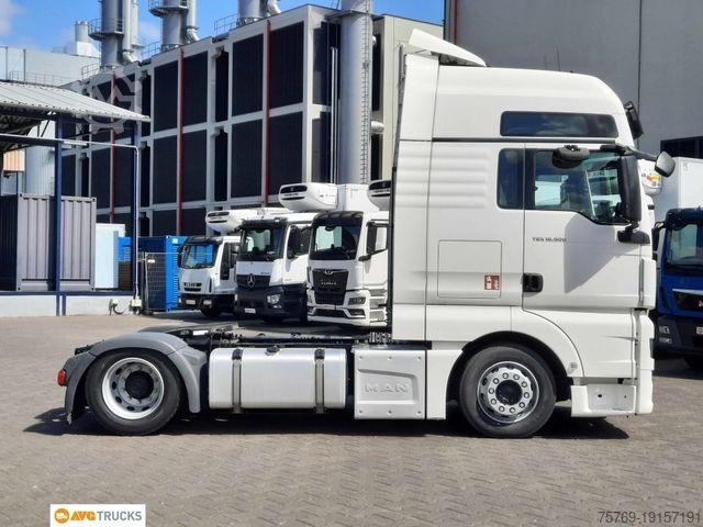 Ελκυστήρας μεγάλου όγκου MAN 18.500 TGX XXL Retarder 2 x Tank