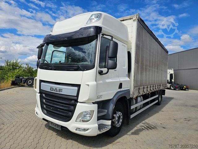 Flatbed truck with tarp DAF DAF CF 310 Space Cab, Gardine, Ladebordwand 1,5