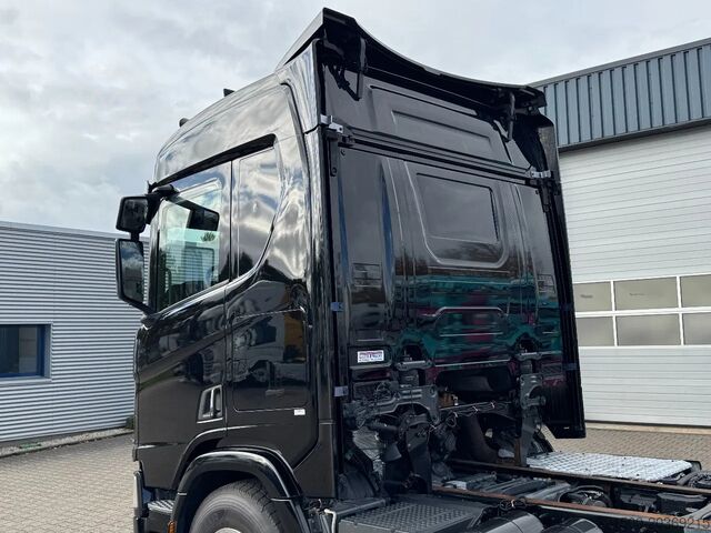 Chassis met cabine Scania R650 V8 6x4 Chassis Retarder WB 4.50 Only 465tkm!