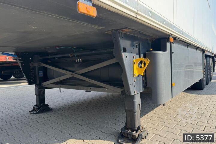 Gekoeld/bevroren transport Schmitz Cargobull SKO 24 / Disk brakes / Carrier Vector 1550 / Pa...