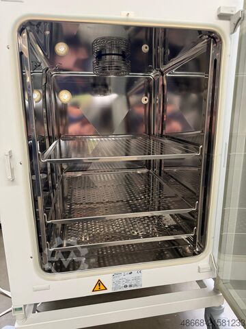 Incubator (brooding cabinet) Thermo Fisher Scientific Heracell 150 i