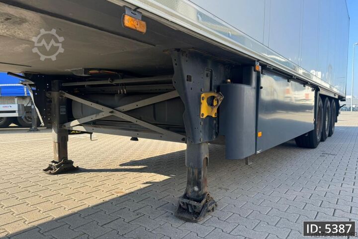 Kølet/frosset transport Schmitz Cargobull SKO 24 / BPW Drum / Carrier Vector 1550 / Palle...