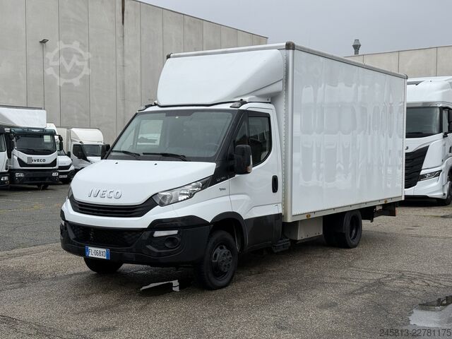 Furgone chiuso Iveco daily 35-140