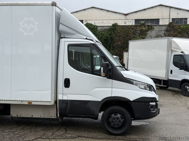 Furgone chiuso Iveco daily 35-140
