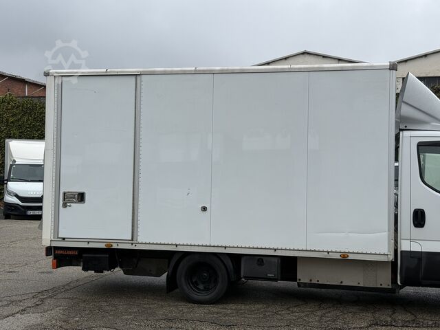 Furgone chiuso Iveco daily 35-140