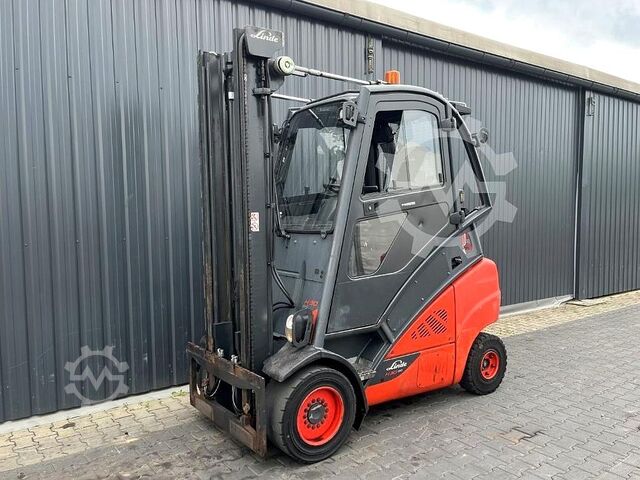 LPG gaffeltrucks Linde H30T-02