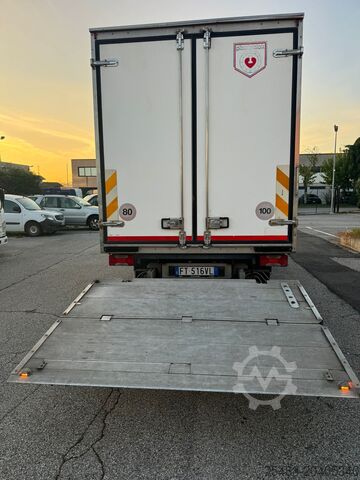 Izotermisches Kühlfahrzeugisotherme Kühltransporter Iveco DAILY 72 -180 FRIGO THERMO KING V500M