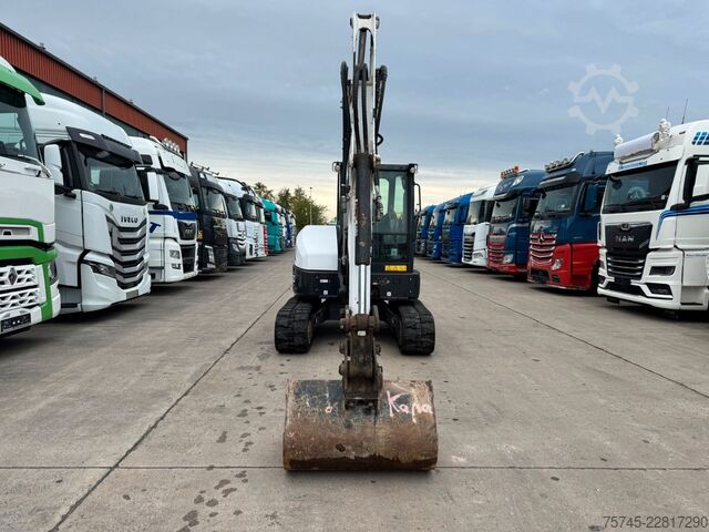 Mini-pelle BOBCAT E60 * KLIMA * 1.700 H * 2 X LÖFFEL * 1. HAND *