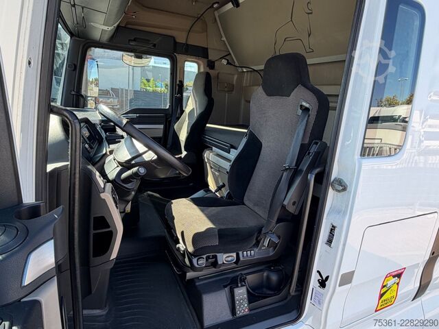 Volume trekker MAN TGX 18.460 LLS-U Mega XLX 4X2 Retarder E6 Standk