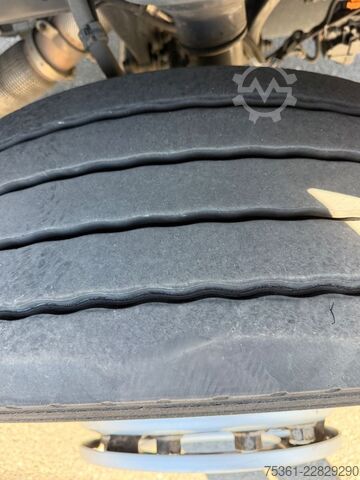 Volume trekker MAN TGX 18.460 LLS-U Mega XLX 4X2 Retarder E6 Standk