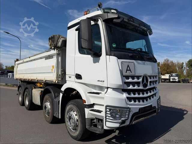 Driezijdige kipper MERCEDES-BENZ Arocs 4143 8X4/ 3S Kipper Meiller 41t RETARDER
