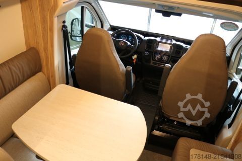 Semi-integrated camper Eura Mobil Profila T 720 EB Mondial Edition