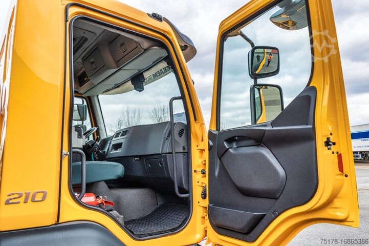 Rakodóplatform VOLVO FL 210+PK 7001 K - 6340 Km's