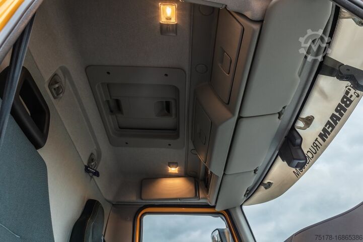 Rakodóplatform VOLVO FL 210+PK 7001 K - 6340 Km's