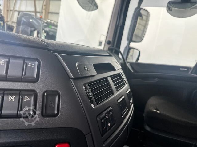 Standaard-SZM DAF XF 106.460 SPACECAB