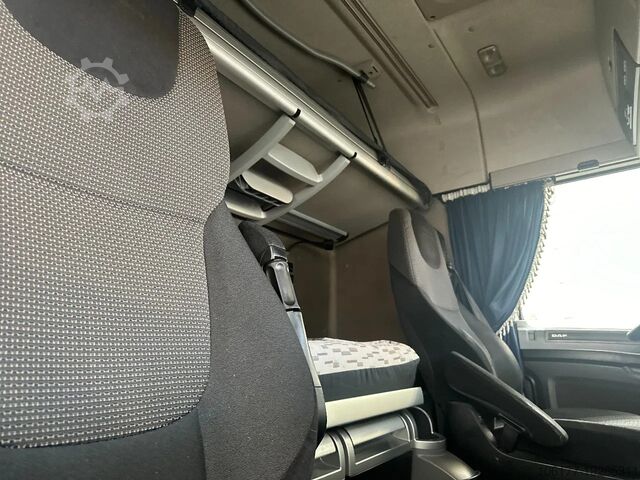 Standaard-SZM DAF XF 106.460 SPACECAB