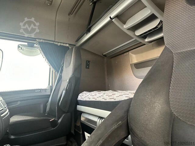 Standaard-SZM DAF XF 106.460 SPACECAB