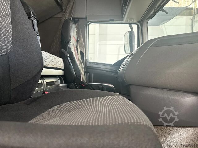 Standaard-SZM DAF XF 106.460 SPACECAB