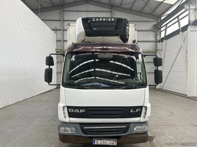 Gekoeld/bevroren transport DAF LF 45 250 / VLEESHANGWERK/RAILS DE VIANDE/FLEIS...