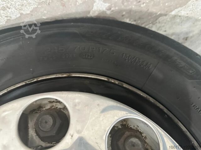 Gekoeld/bevroren transport DAF LF 45 250 / VLEESHANGWERK/RAILS DE VIANDE/FLEIS...