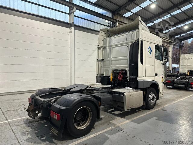 Standaard-SZM DAF XF 106.460 Spacecab