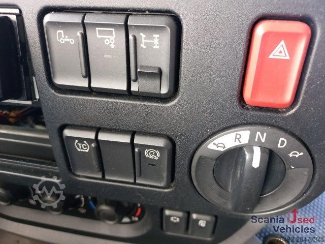 Cabeza tractora de gran volumen DAF XF 460 FT Space Cab Low deck