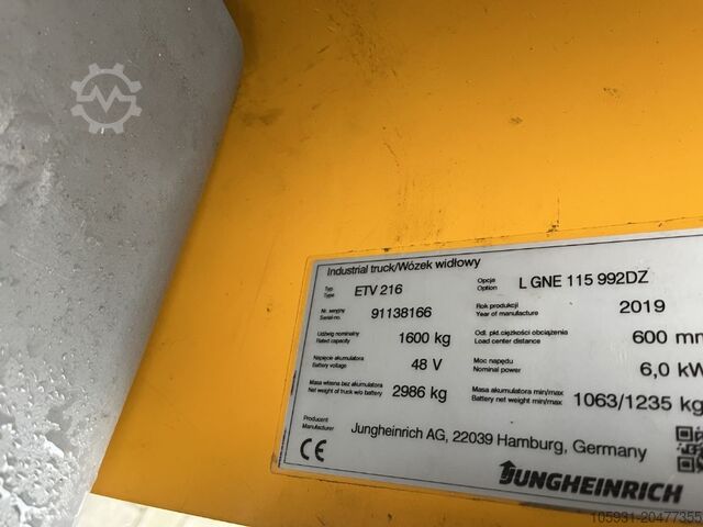 Carretilla retráctil Jungheinrich ETV216