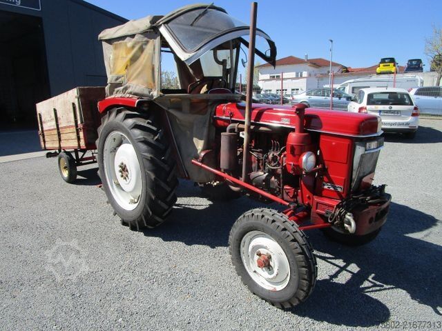 Tractor RENAULT SUPER 6 -R7050- 4xNeu Bereift+mit Anhänger*