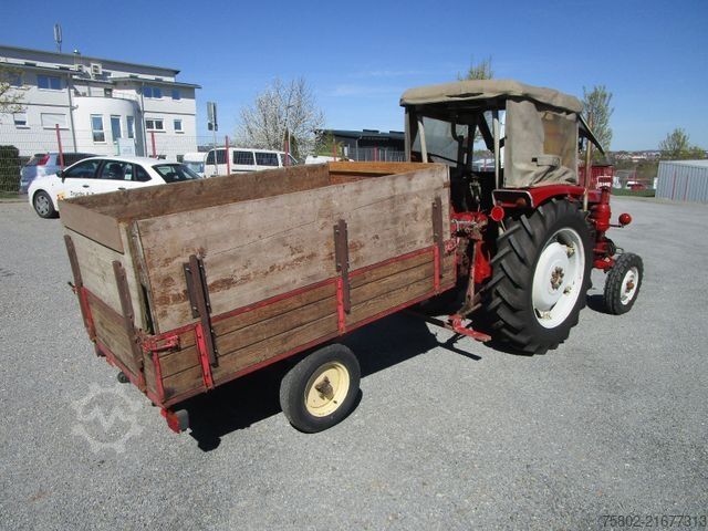 Tractor RENAULT SUPER 6 -R7050- 4xNeu Bereift+mit Anhänger*
