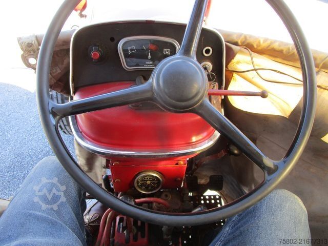 Tractor RENAULT SUPER 6 -R7050- 4xNeu Bereift+mit Anhänger*