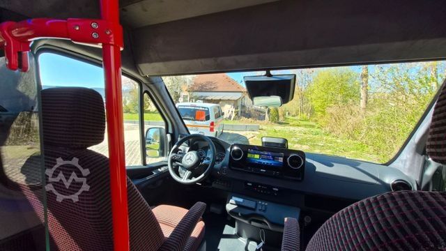 Kleinbus MERCEDES-BENZ 517 / 515 Frontniederflur mit  GSR 3 Systeme