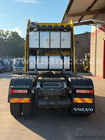 Tung lastbil VOLVO FH 750 8x4 BL  Tridem Retarder/LED/VLA