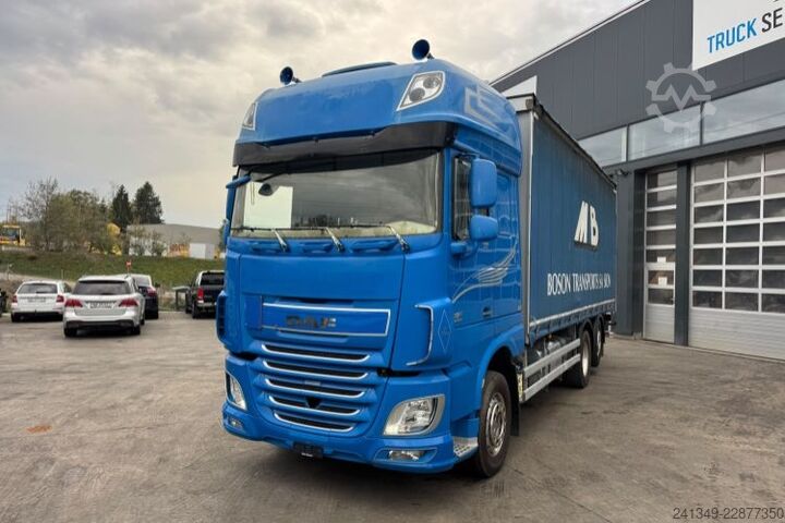 Ladbil med presenning DAF XF510 6x2