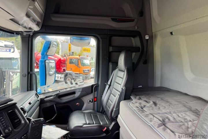 Ladbil med presenning SCANIA S520 V8 6x2 LBW