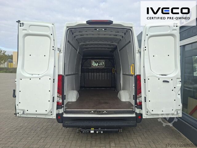 Hög tak skåpbil IVECO Daily 35S16V RS 3520L / Klima / Bluetooth