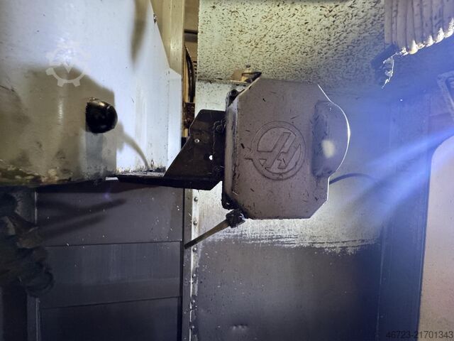 Centro de maquinação vertical HAAS MIKRON VCE 500