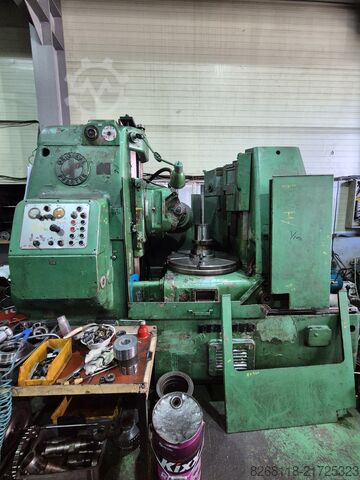 Mașină de frezat roți dințate Pfauter P 900