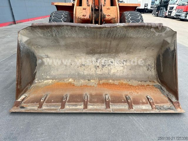 Kerekes rakodó DOOSAN DL 250 4x4 inkl. Schaufel 121kW