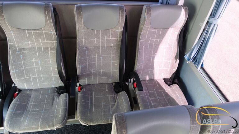 Távolsági autóbusz ISUZU Turquoise EURO 6, 30 Sitzplätze, 6 Stände