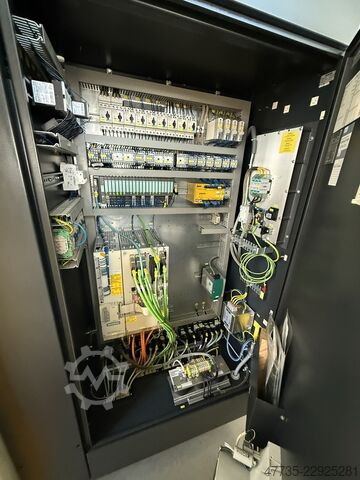 CNC vertikalni centar za mahiniranje DECKEL MAHO DMC 635 V eco