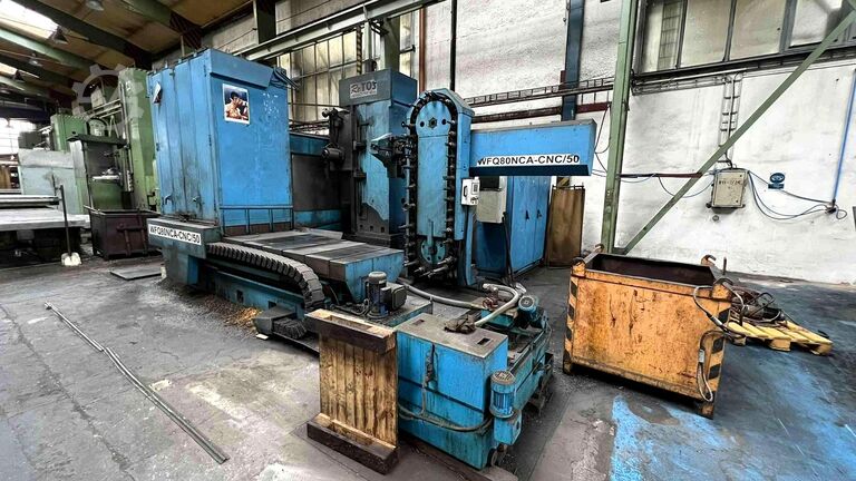 Borr- och fräsmaskin med bord TOS Varnsdorf WFQ 80CNC