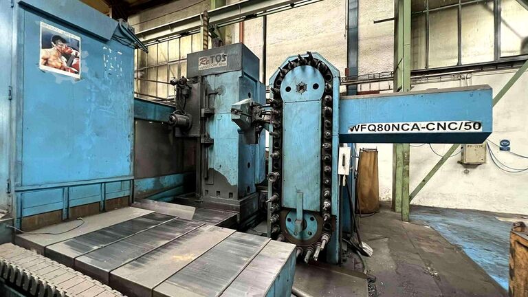 Borr- och fräsmaskin med bord TOS Varnsdorf WFQ 80CNC