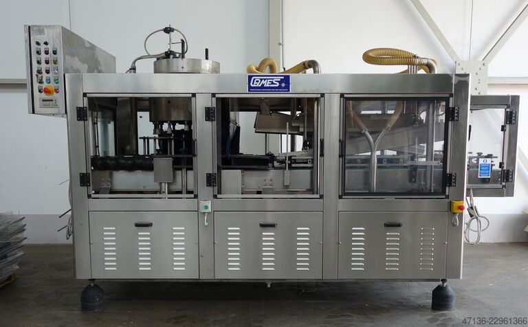 Flessenwasmachine aan de buitenzijde met droger Cames Typ WD/ 12