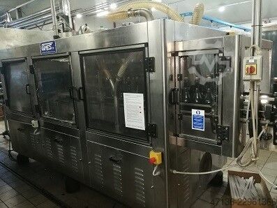Flessenwasmachine aan de buitenzijde met droger Cames Typ WD/ 12