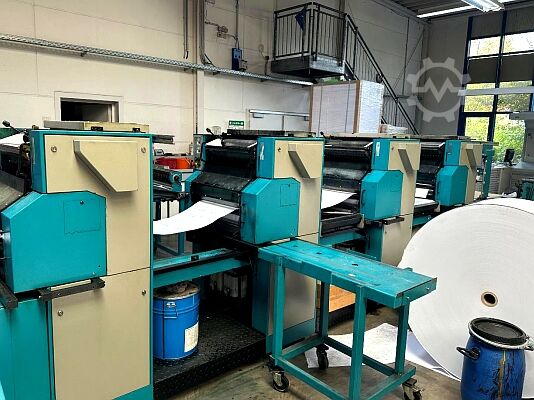 Rulloffsettryckpress Edelmann Webprint 48 Five & Edelmann Graphics Typ HS Rollen-Offset-Druckmaschine mit Schneideeinheit mit Sortiereinheit