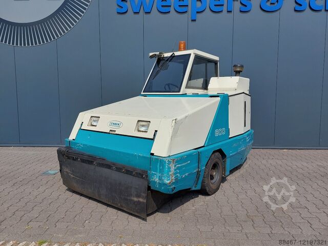Sweeper Tennant 800