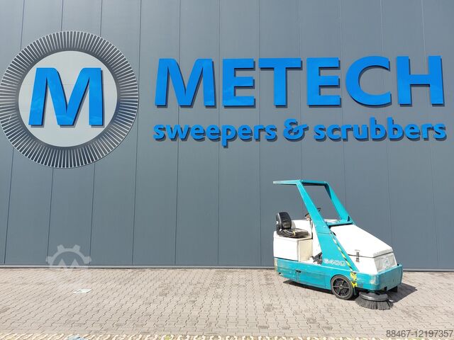 Veegmachine Tennant 6400