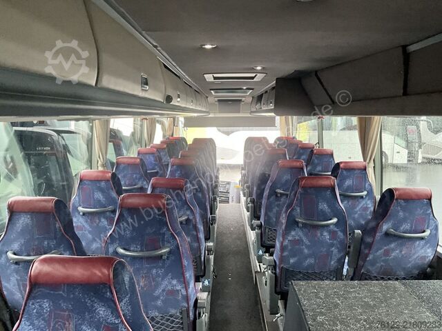 Távolsági autóbusz Van Hool T916 Astron